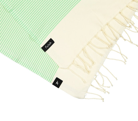 Nazaré Light Green Beach Blanket (2)