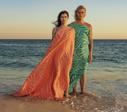 Taiga Coral Beach Blanket (2)